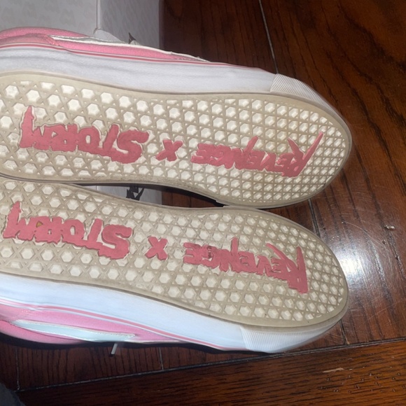 Revenge X Storms - Picture 6 of 9